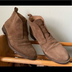 Franco Sarto ILENA Chukka Suede Ankle Booties